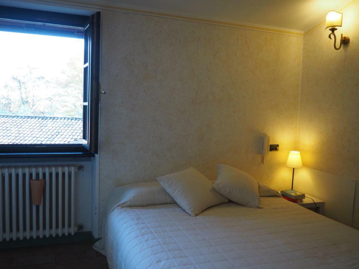 B&B Il Dosso Corte Franca Exterior foto